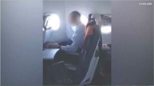 Masturbando no avião